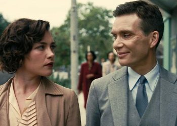 Toplumsal medya “gözünü perdeden ayırmadan” Oppenheimer izleyen bebeği konuşuyor