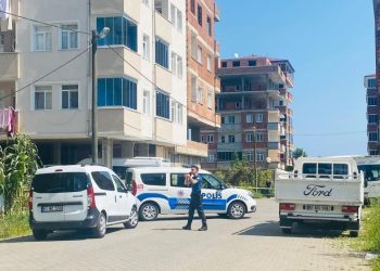 Trabzon’da akrabaların arbedesinde kan aktı: 1’i ağır 2 yaralı