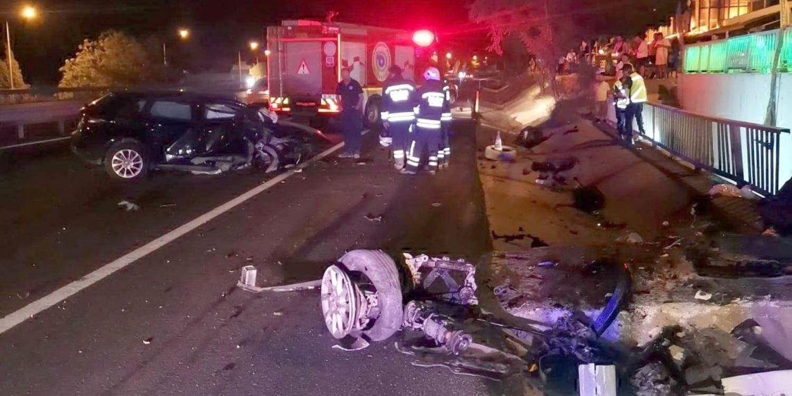 Trafik kazası anne ile bebeğini ayırdı