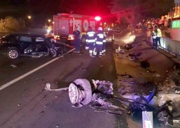 Trafik kazası anne ile bebeğini ayırdı