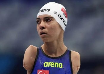 Ulusal para yüzücü Sevilay Öztürk, dünya üçüncüsü oldu