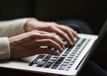 Uzaktan çalışırken klavye hareketleri takip edilen kişi işten çıkarıldı