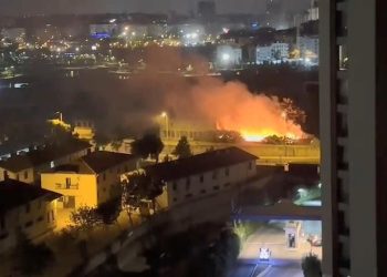 Veliefendi Hipodromu etrafındaki iki yangında kundaklama kuşkusu