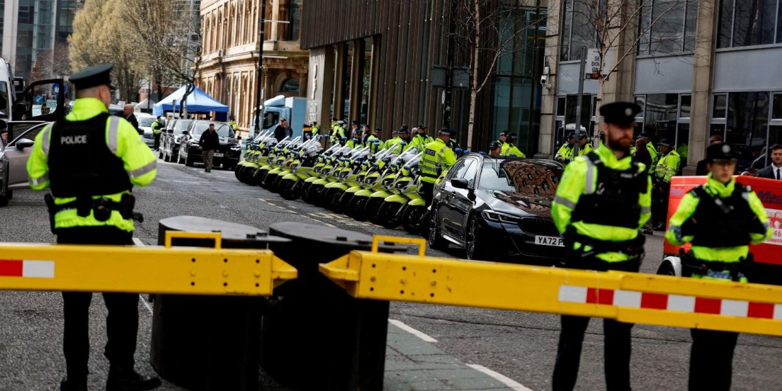 Yanlış excel belgesi Kuzey İrlandalı polisleri deşifre etti