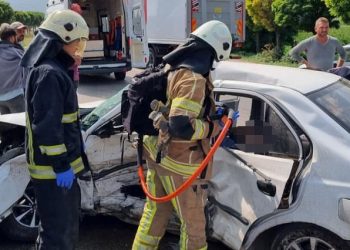 Yaşlı çift trafik kazası kurbanı