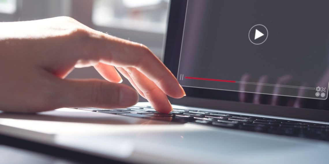 YouTube yapay zekayı test ediyor: Görüntülerin özetini çıkaracak