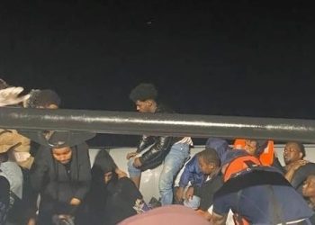 Yunanistan’a kaçmaya çalışan 18 göçmenler yakalandı