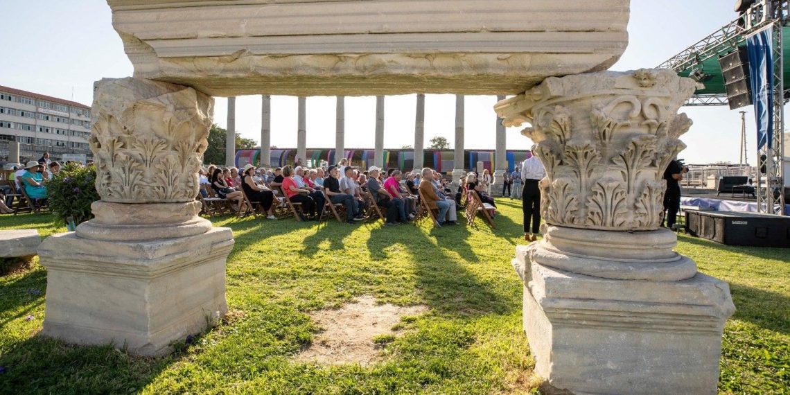 7. Milletlerarası İzmir Edebiyat Şenliği başladı