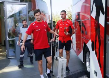 A Ulusal Futbol Kadrosu, Japonya ile oynayacağı özel maç için Hollanda’ya gitti