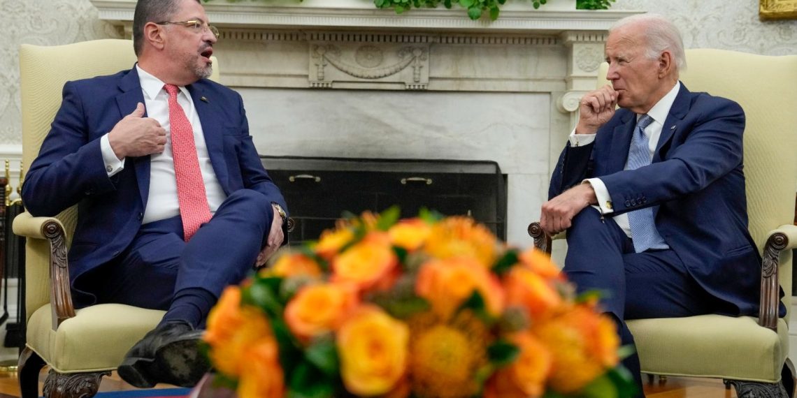 ABD ve Kosta Rika ortasında 17 yıl sonra bir birinci: İki başkan görüştü