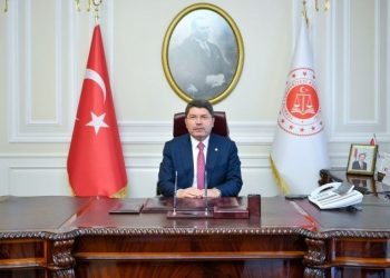 Adalet Bakanı Tunç’tan “12 Eylül darbesi” ve “sivil anayasa” açıklaması