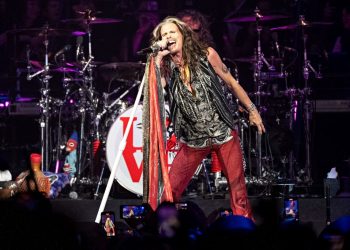 Aerosmith konserlerine ses telleri engeli
