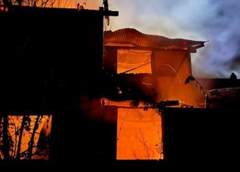 Ahşap atölyesinde yangın: İtfaiye ve köylüler seferber oldu