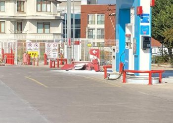 Akaryakıt istasyonunda yangın paniği