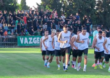 Akhisarspor’dan bayan ve çocuklara fiyatsız maç