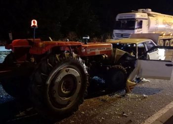 Alkollü traktör şoförü D-100’ü birbirine kattı