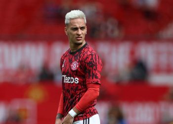 Antony’den taarruz argümanlarına karşılık: “Asla yapmadım, yapmayacağım”