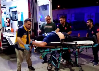 Arkadaşına “Adamsan bıçakla” dedi, o da bıçakladı