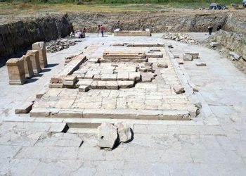 Aydın’daki Zeus Tapınağı’nda sunak keşfedildi