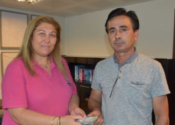 Bağışlanan pantolonun cebinden 9 bin lira çıktı