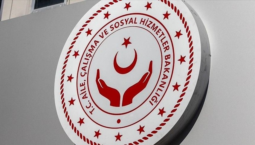 Bakanlıktan devlet muhafazasındaki çocuklarla ilgili tezlere cürüm duyurusu