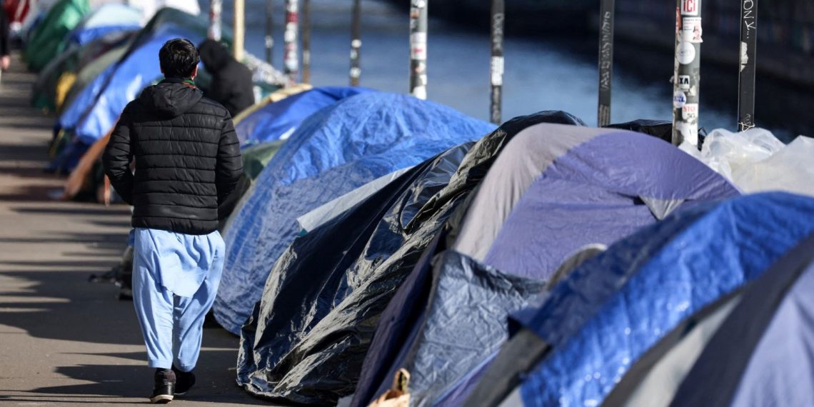 Belçika’da tek erkek sığınmacılara barınma imkanı durduruldu