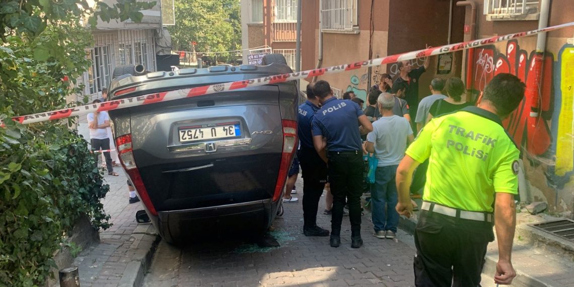 Beşiktaş’ta araba takla attı: 2 yaralı