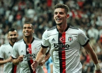 Beşiktaş’ta ayrılık: Montero Portekiz yolcusu