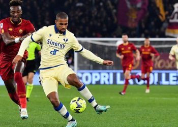 Beşiktaş’ta stoper transferinde yeni gaye Isak Hien