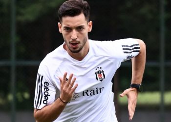 Beşiktaş’ta Tayyip Talha çalışmalara başladı