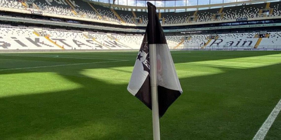 Beşiktaş’tan stadyum için sponsorluk muahedesi