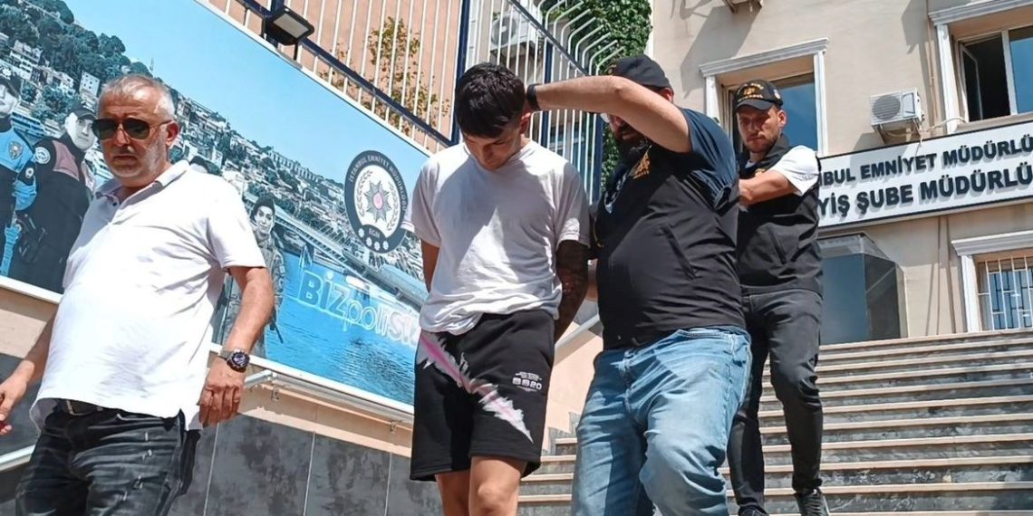 Cep telefonu satmak isteyenleri tuzağa düşürdüler