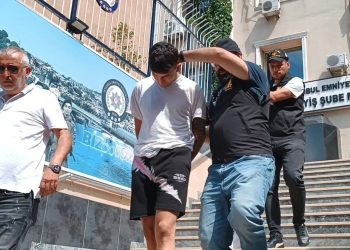 Cep telefonu satmak isteyenleri tuzağa düşürdüler