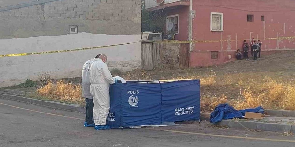 Çöp konteynerinde bebek cesedi bulundu