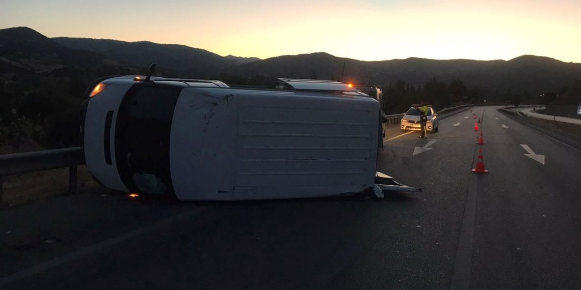Çorum’da cenaze yolunda kaza: 1’i çocuk 10 yaralı