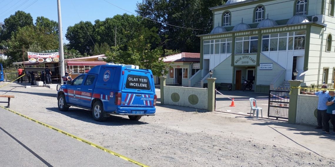 Cuma namazı çıkışı silahlı hengame: 2 meyyit, 8 yaralı