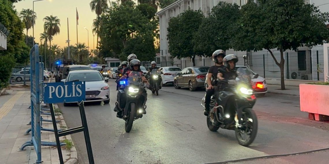 Depremzedeleri dolandıranlara şafak operasyon