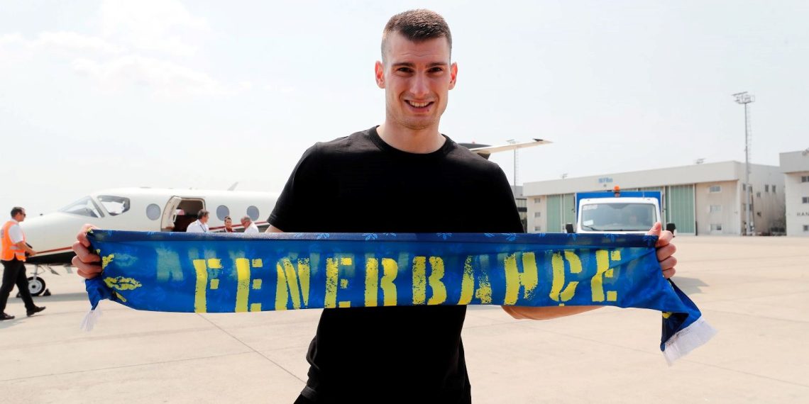 Dominik Livakovic kimdir? İşte Fenerbahçe’nin yeni transferi Dominik Livakovic hakkında bilgiler