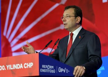 Ekrem İmamoğlu’ndan “100’üncü Yılında CHP” panelinde “değişim” iletisi