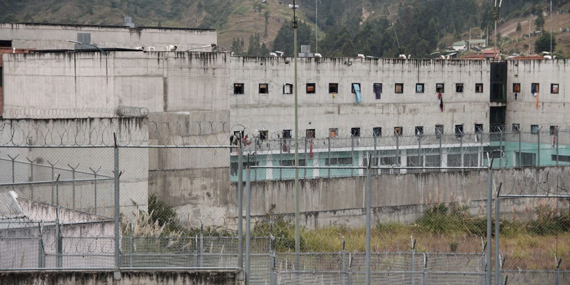 Ekvador’da mahkumlarca rehin alınan 57 gardiyan ve 7 polis özgür kaldı