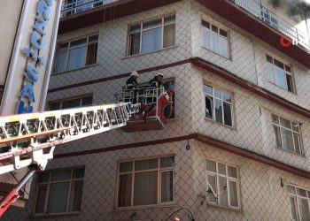 Elazığ’da otel yangını