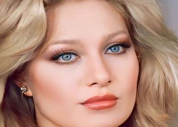 Emel Sayın’dan gençlik pozu: Meğer ne güzelmişim