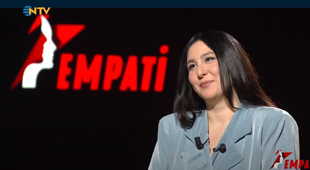 Empati’de Ahmet Mümtaz Taylan’ın konuğu Yasemin Sakallıoğlu: Mesleğime çok takıntılıyım
