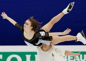 Eski buz patenci Alexandra Paul trafik kazasında öldü