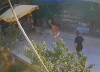 Eski eşinin bıçaklı saldırısına uğrayan bayan yaralandı