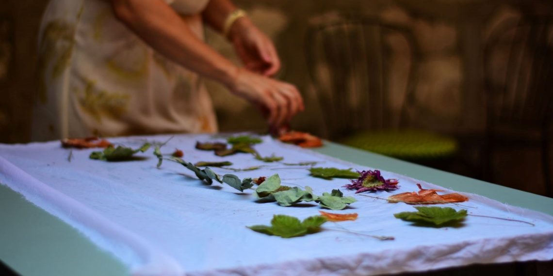 Eskişehirli sanatçı atık eserleri “ekolojik baskı”yla hayata döndürüyor