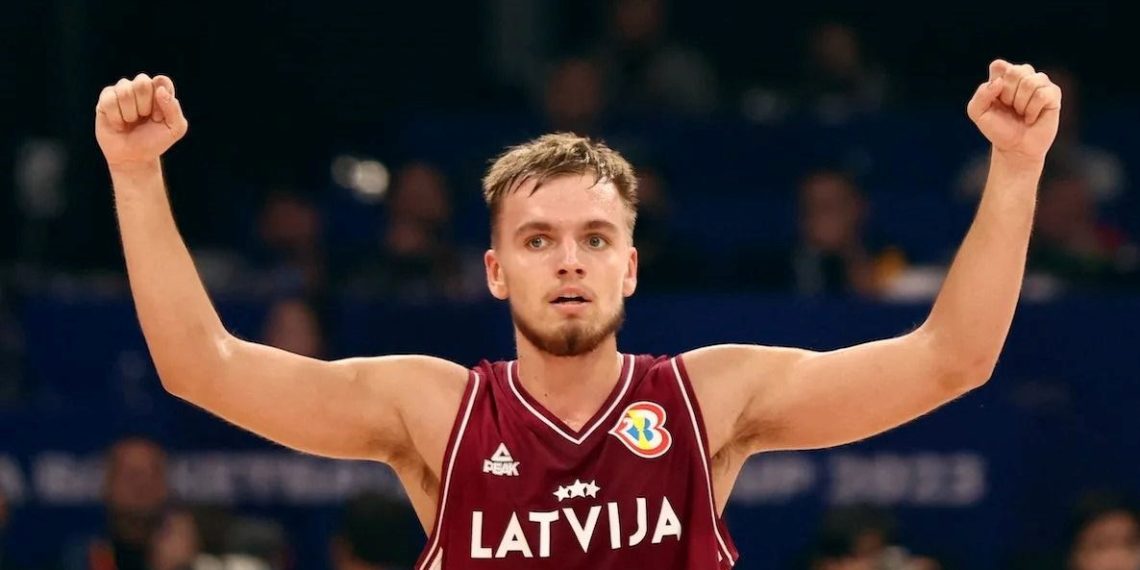 Fenerbahçe Beko, Letonyalı oyun kurucu Arturs Zagars ile 3 yıllığına anlaştı