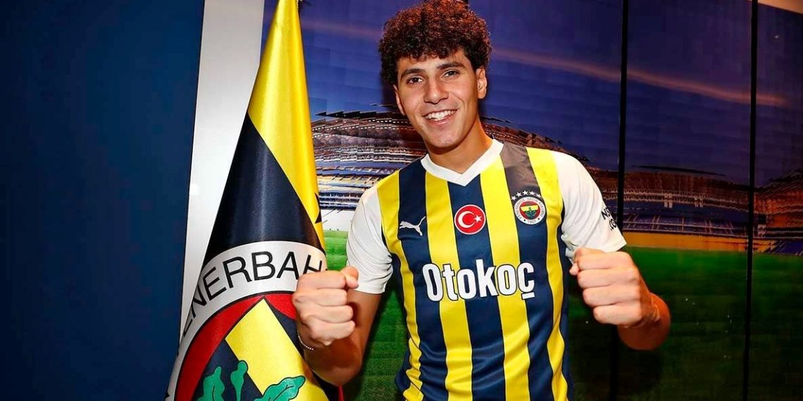 Fenerbahçe Omar Fayed’in lisansını çıkardı