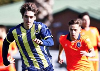 Fenerbahçe’nin genç yıldız adayı Bora Aydınlık, Hull City’e kiralandı