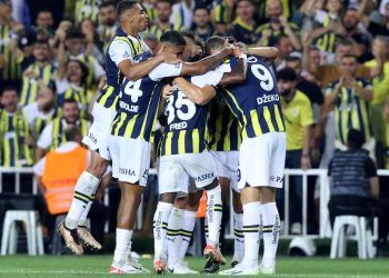 Fenerbahçe’nin Twente maçı kamp takımı açıklandı